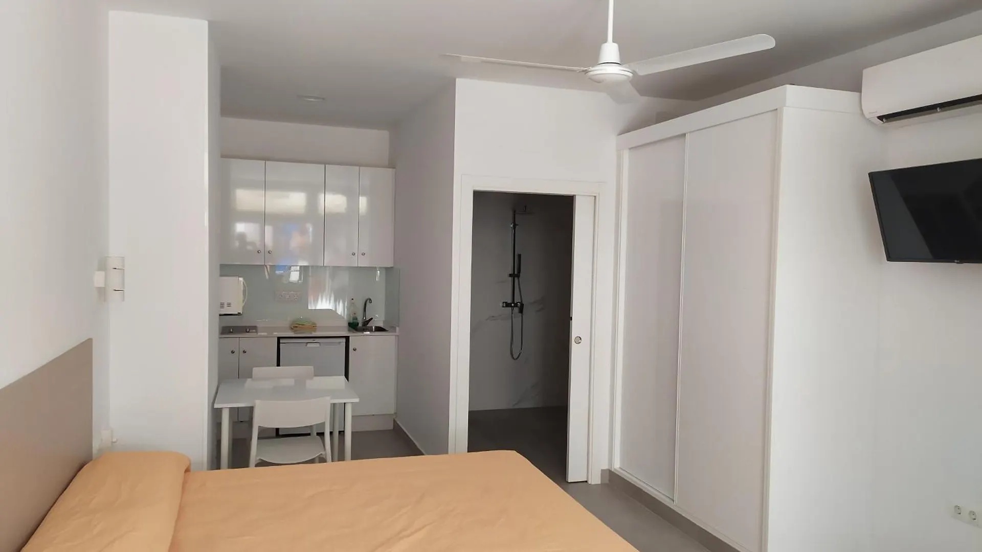 Carihuela Beach Apartamentos Torremolinos