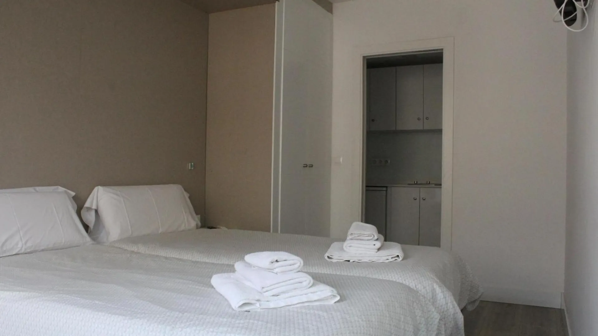 Carihuela Beach Apartamentos Torremolinos Apartment