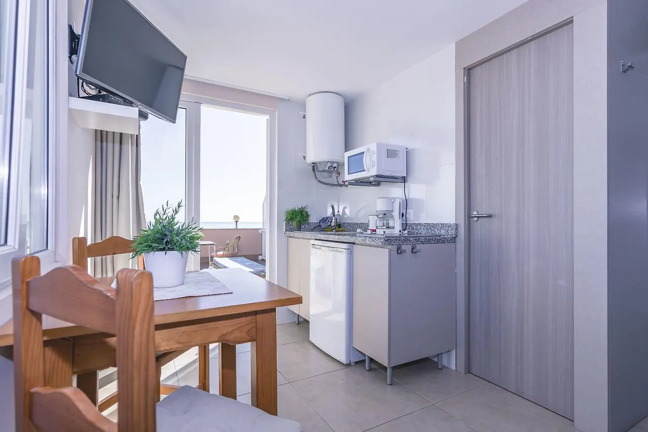 Carihuela Beach Apartamentos Torremolinos